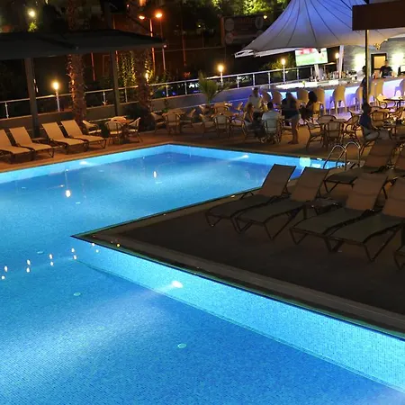 Apartmanhotel Vega 4*