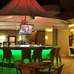 Vega Aparthotel 4*